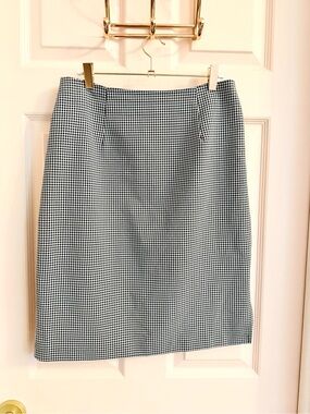 Black and white intriguing threads skirt